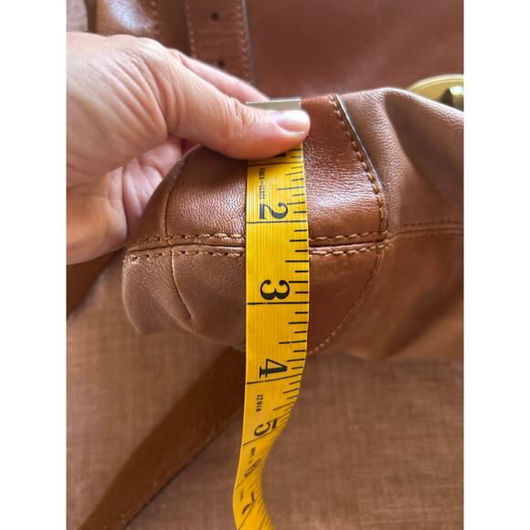 Vintage Fossil Two Tone Brown Leather Messenger Saddle Bag - Picture 11 of 11